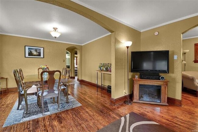 Building Photo - Fantastic 2bd/1ba home! Let yourself in!