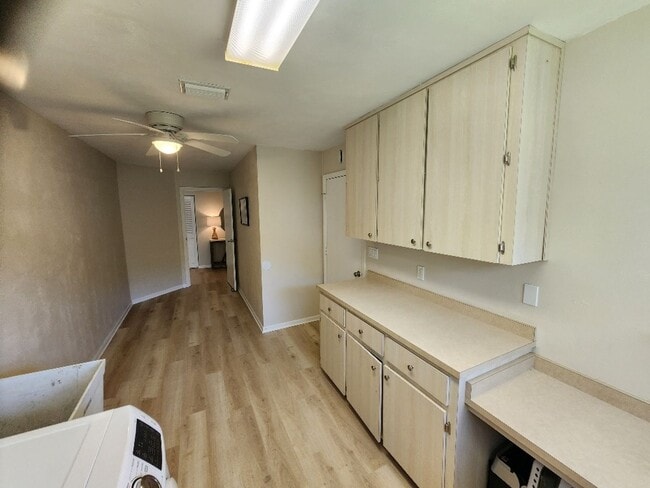 Building Photo - Gorgeous Hidden Lakes 3/2/2 Home