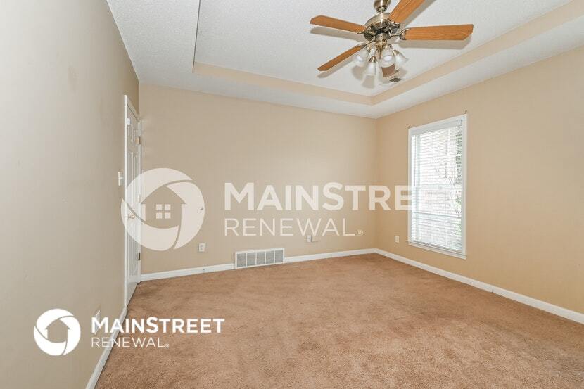 Building Photo - 1135 Hoska Cove