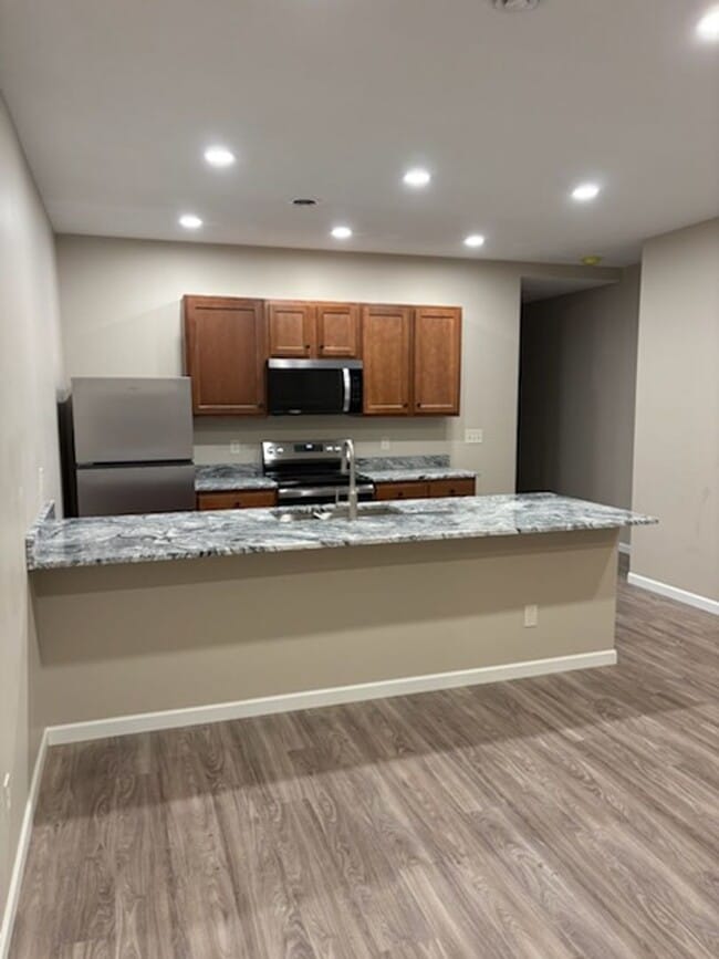 Building Photo - Two bedroom apartment