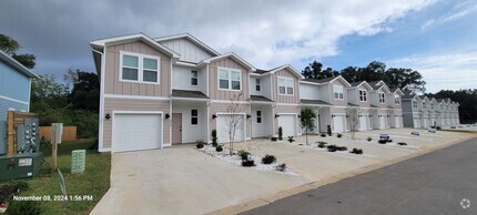 Building Photo - 8458 Bluejack Dr