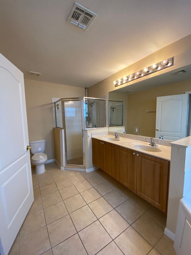 Building Photo - 2677 Blue Cypress Lake Ct