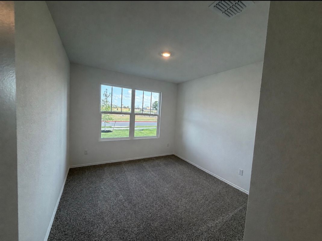 Building Photo - 350 San Juan Trl