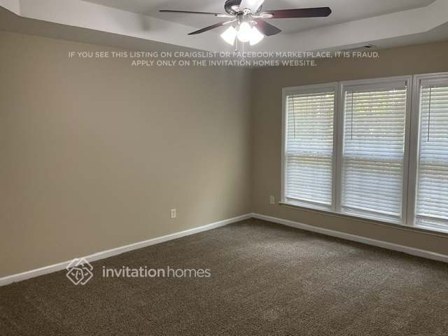 Building Photo - 3241 Welmingham Dr SW