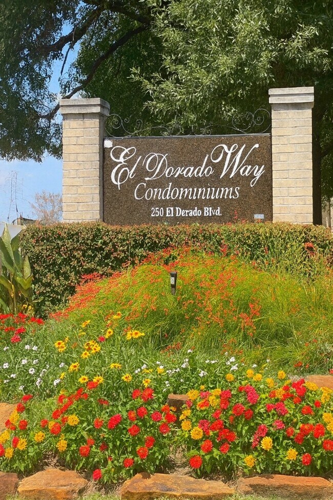 Building Photo - 250 El Dorado Blvd