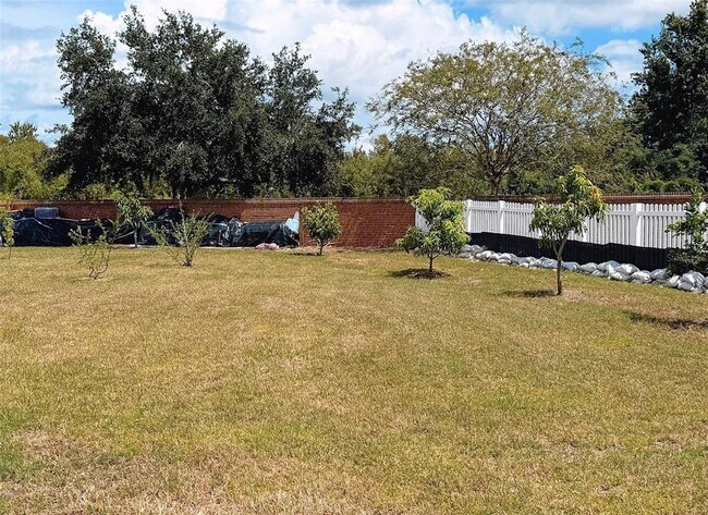 Building Photo - 15345 Harrowgate Way
