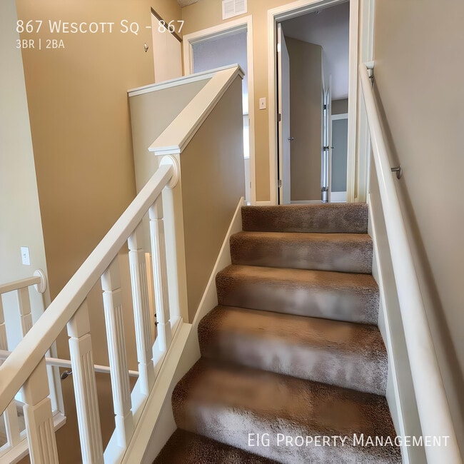 Building Photo - 867 Wescott Square