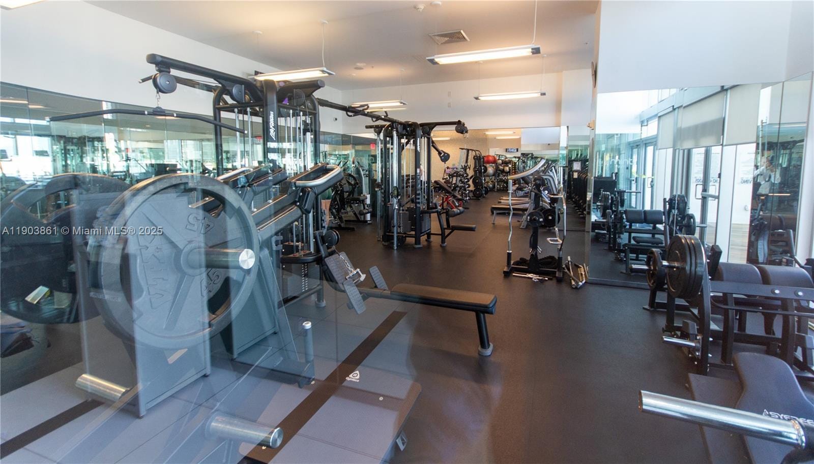 Building Photo - 92 SW 3rd St