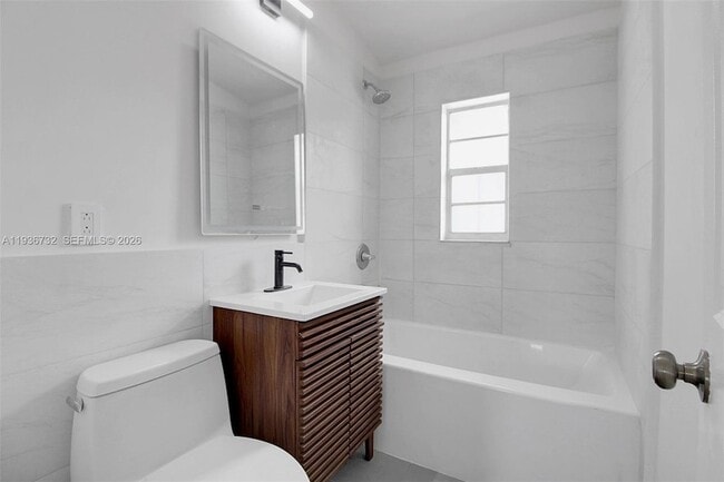 Building Photo - 1617 NW 15th St