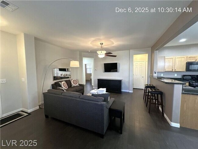 Building Photo - FURNISHED SINGLE STORY LOCATED IN THE HENDERSON AREA!!