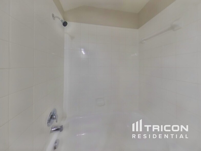 Building Photo - 6258 Ozona Mill