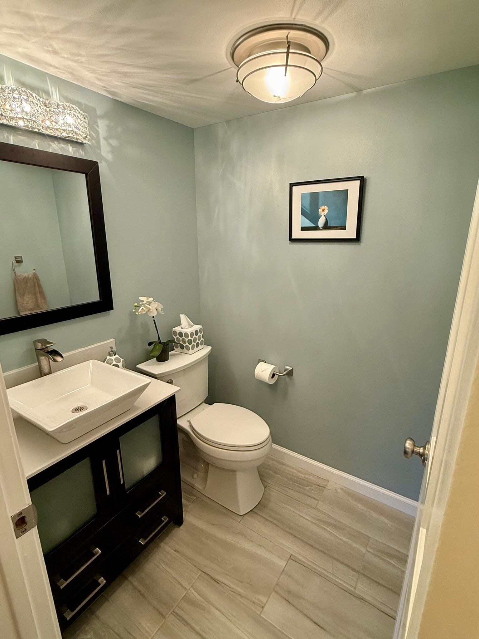 Building Photo - 1465 E Putnam Ave