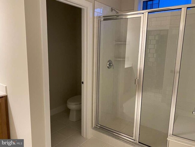 Building Photo - 1007 Morton Aly