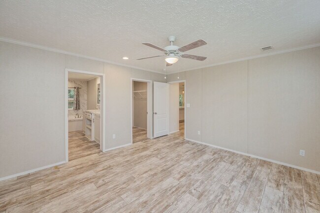 Building Photo - 6116 Arlon Ln