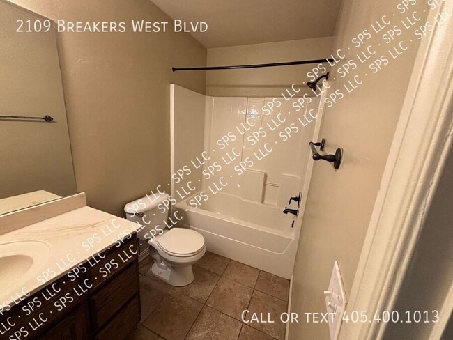Building Photo - 2109 Breakers W Blvd