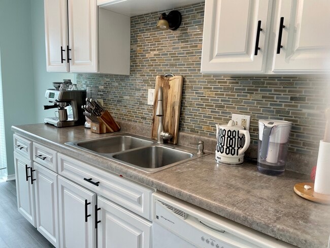 Building Photo - 1721 Northfield Sq