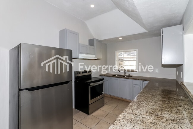 Building Photo - 2147 Frey Rd