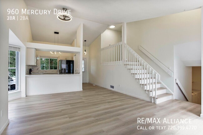 Building Photo - 960 Mercury Dr