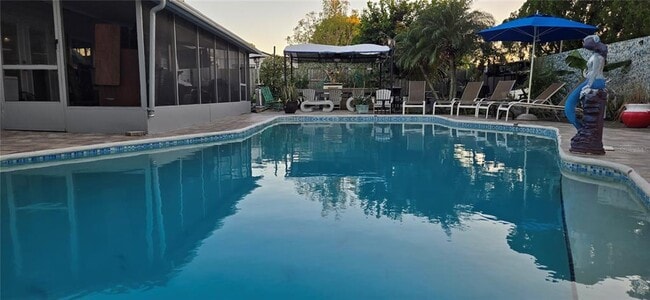 Building Photo - 6104 Bonnie Brook Blvd