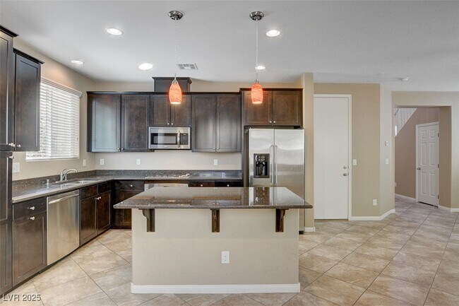 Building Photo - 10984 Sardinia Sands Dr