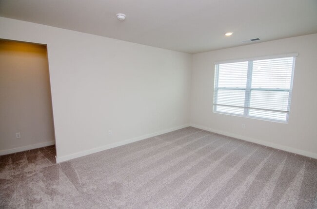 Building Photo - 170 Southwind Run