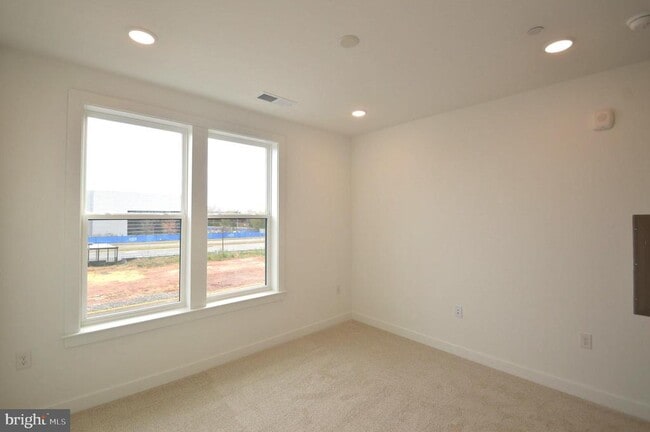 Building Photo - 21731 Dovekie Ter