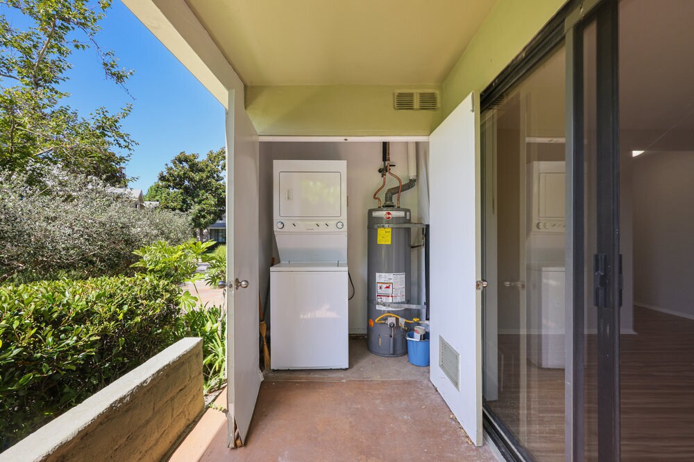 Building Photo - 12283 Carmel Vista Rd