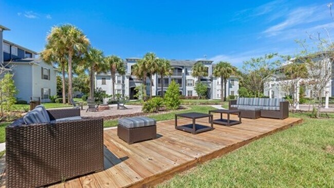 Building Photo - 1131 Courtney Trace Dr