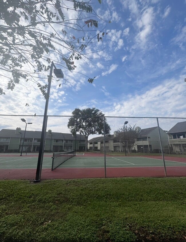 Building Photo - 14777 Wunderlich Dr