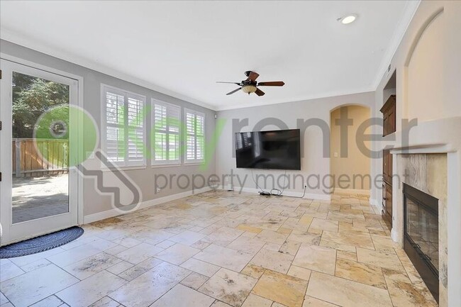 Building Photo - 6820 Cherry Ridge Cir