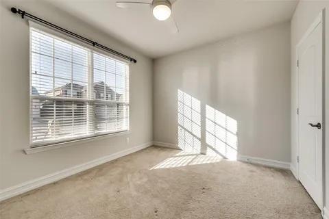 Building Photo - 421 Windward Dr