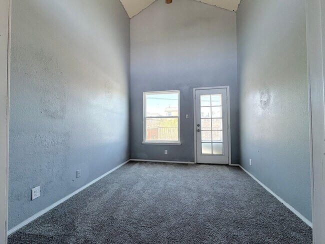Building Photo - West El Paso 4 Bed/2Bath