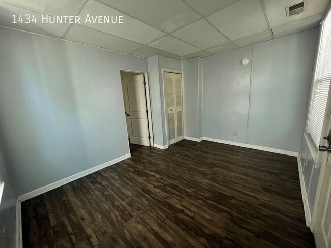 Building Photo - 1434 Hunter Ave