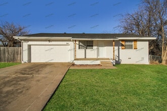 Building Photo - 301 Fay Ave