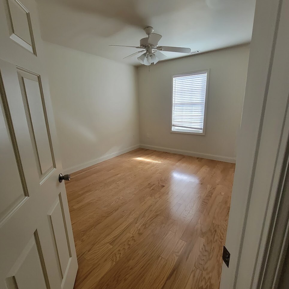 Building Photo - 202 Cathey Rd