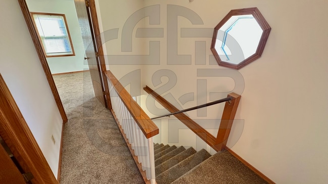 Building Photo - 130 W 10th St