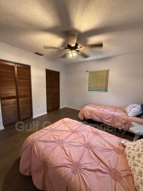 Building Photo - 40 1st Ave