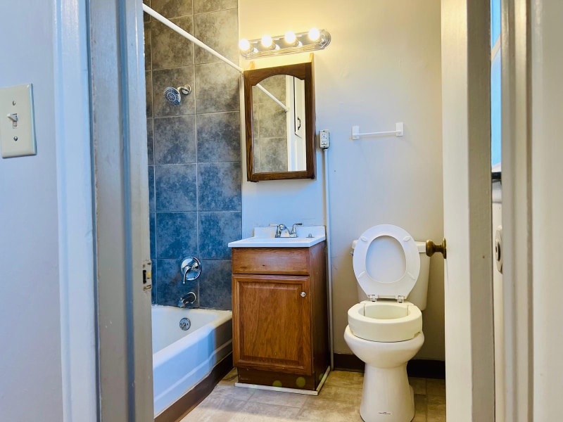 Building Photo - 2120 23rd St