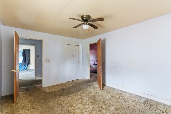 Building Photo - 502 64th St