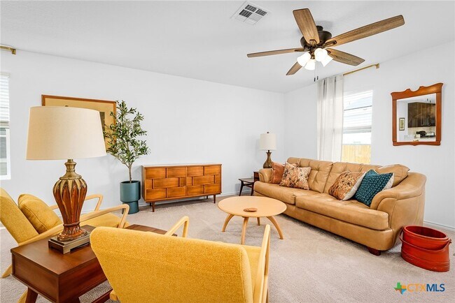 Building Photo - 175 Amber Gln