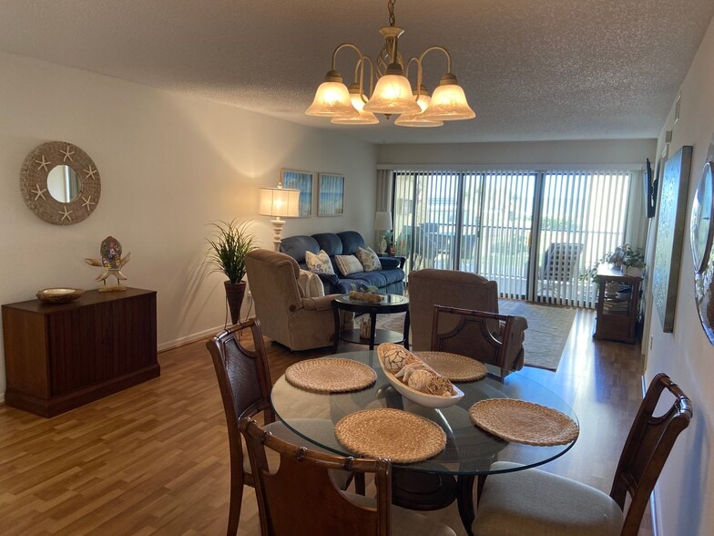 Building Photo - 700 Golden Beach Blvd