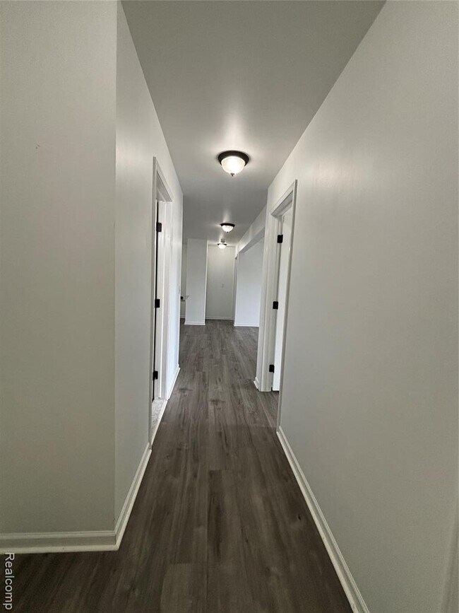 Building Photo - 15222 Ashley Ct