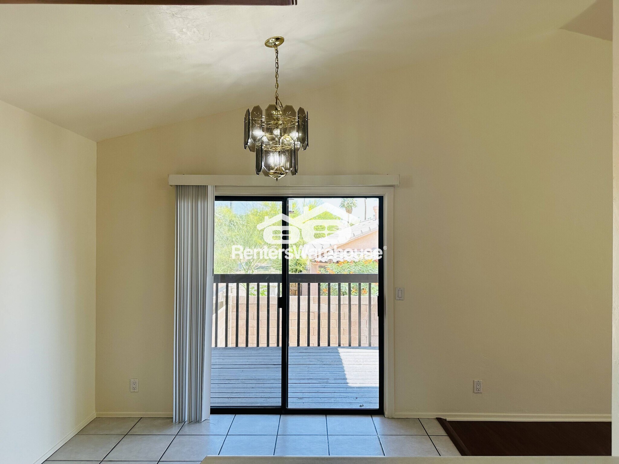 Building Photo - 4102 E Tanglewood Dr