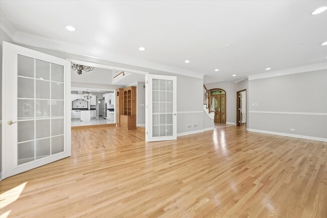 Building Photo - 9336 Falling Waters Dr W