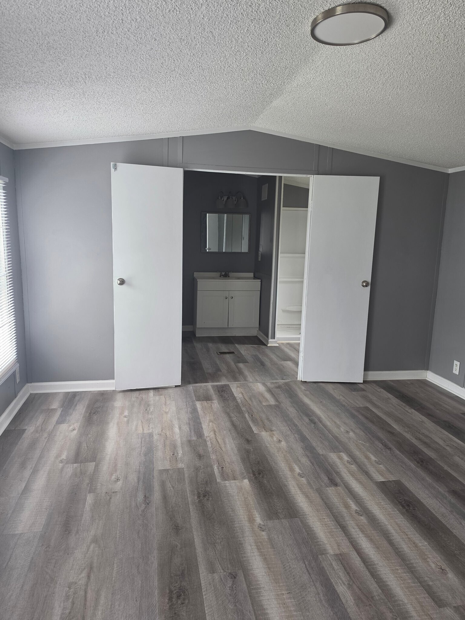 Building Photo - 3006 Amberjack Rd