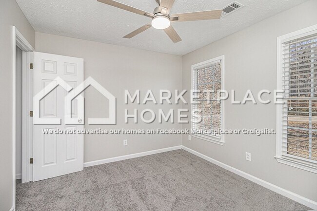 Building Photo - 257 Bonnie Sue Dr