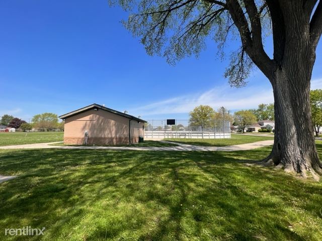 Building Photo - 2 br, 1 bath House - 24308 Schroeder Ave
