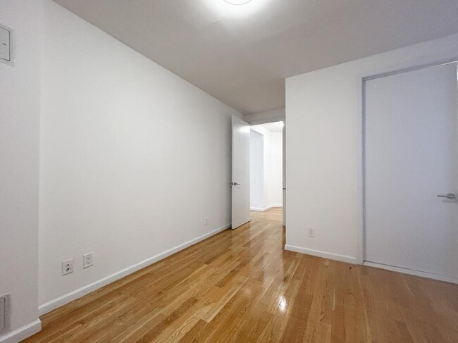 Building Photo - 2 bedroom in NEW YORK NY 10031