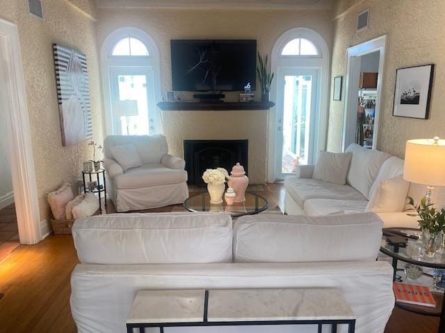 Building Photo - 1220 SE 2nd St