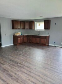 Building Photo - 1208 Pine St
